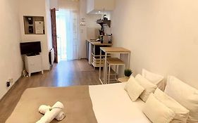 Pascal 1 Eglise St Louis - Studio Cosy Quartier Haut